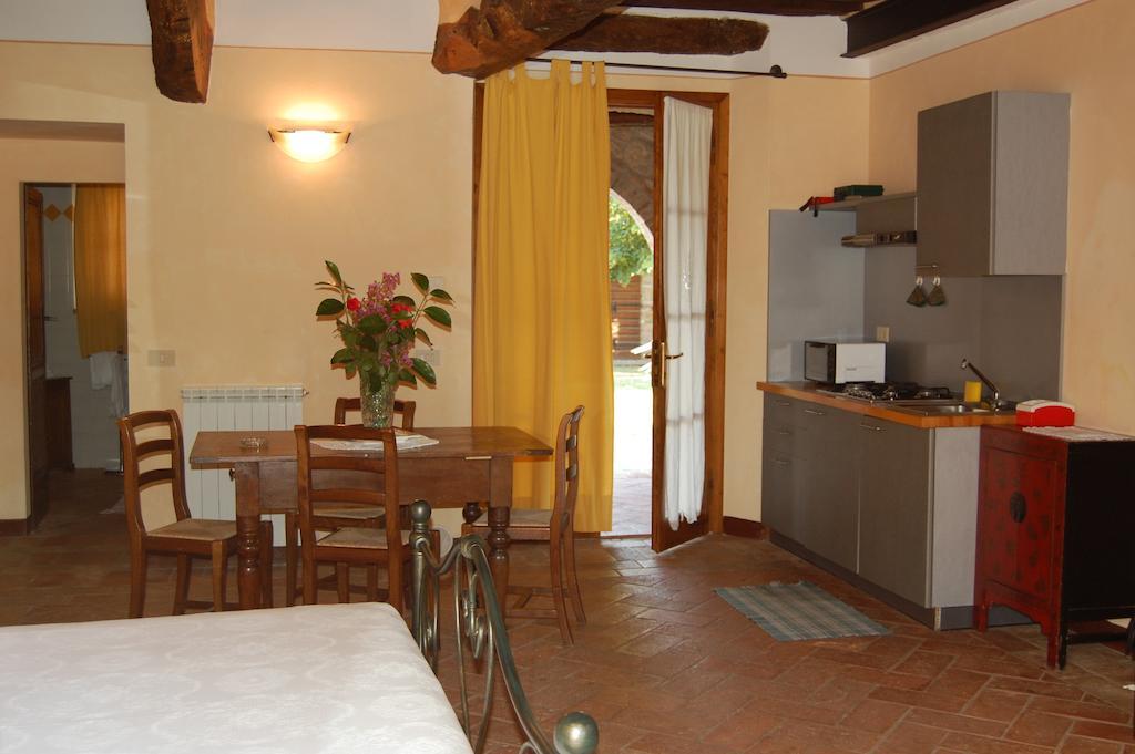 Agriturismo Casagrande Montepulciano Stazione Szoba fotó
